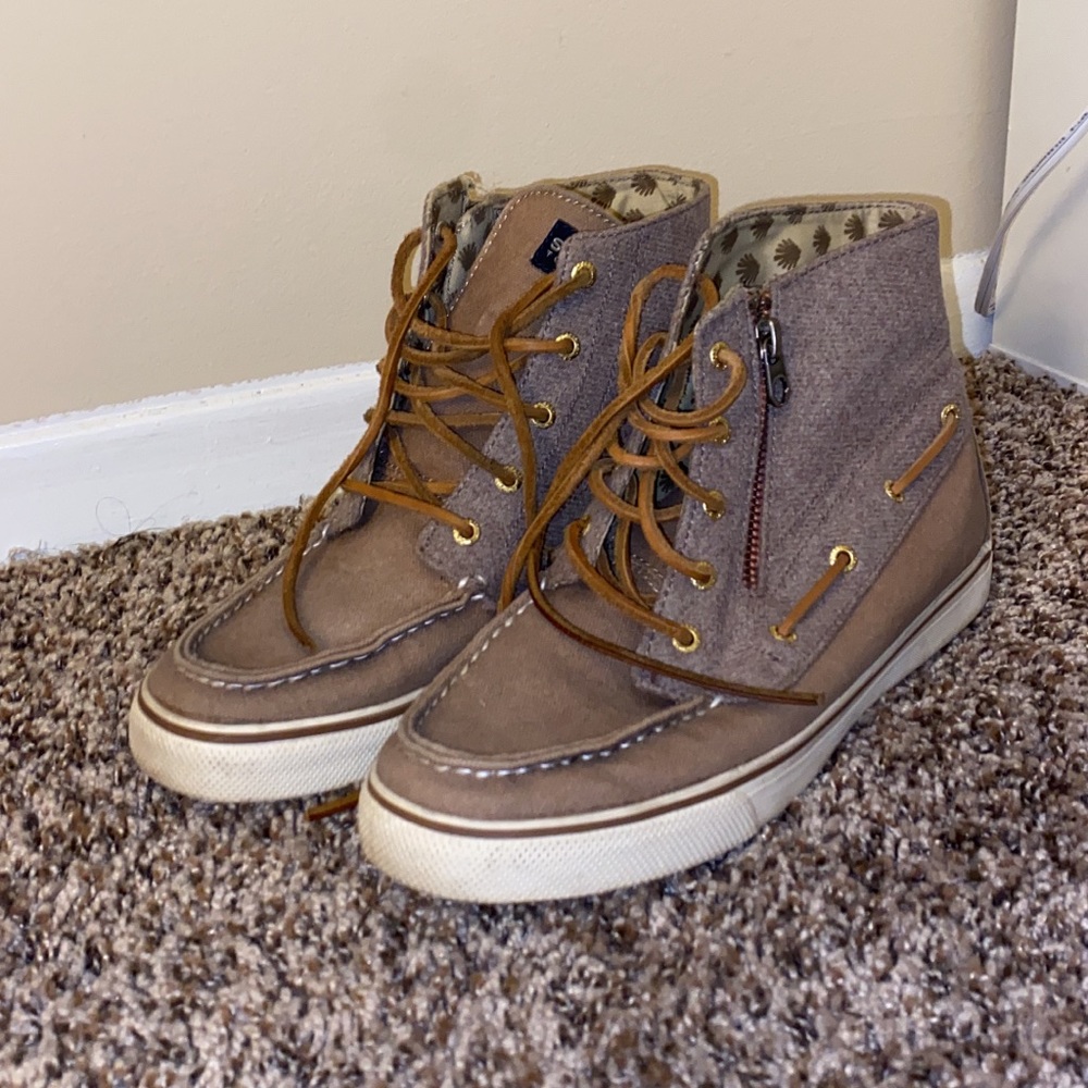 Sperry boots